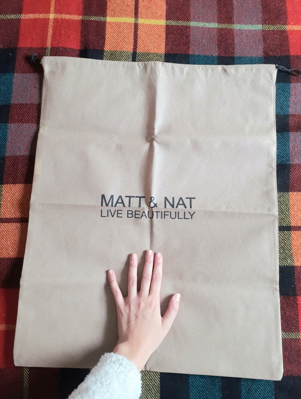 Matt & Nat Beige Logo Dust Bag